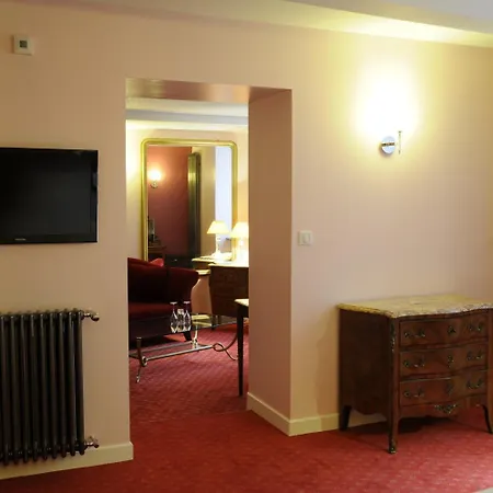 Demeures & Chateaux La Belle Meuniere 4* Royat
